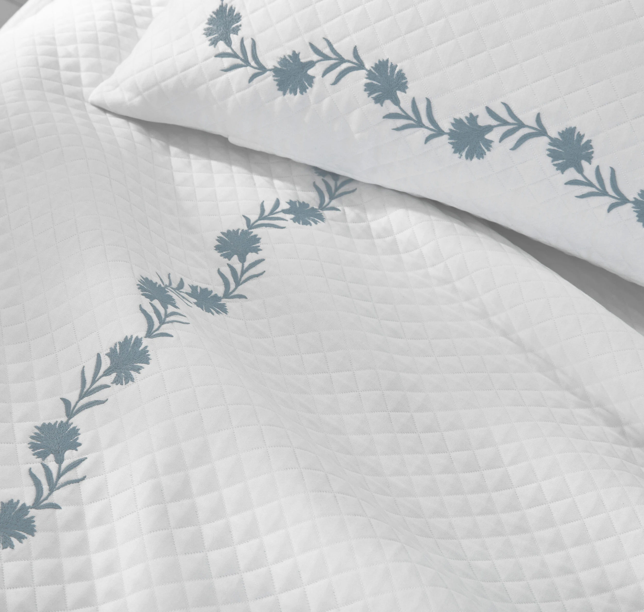 Daphne Matelasse Coverlet 4 Daphne Matelasse Coverlet - Image 2